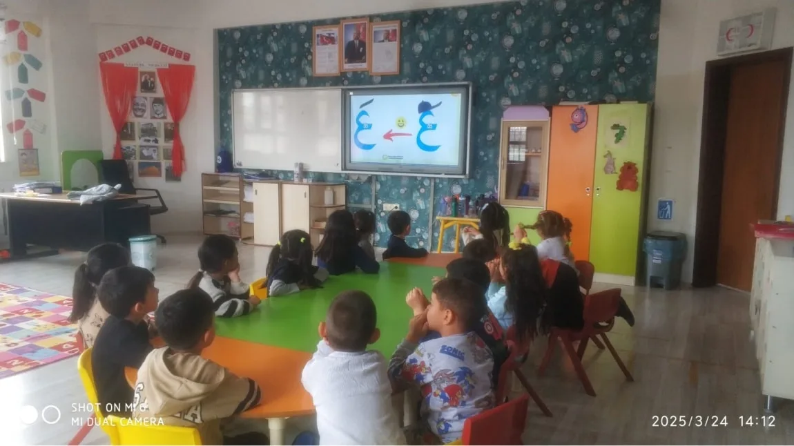 ÇOCUKLAR İÇİN ETKİNLİKLERLE KURAN EĞİTİMİ KURSUMUZ DEVAM ETMEKTEDİR.