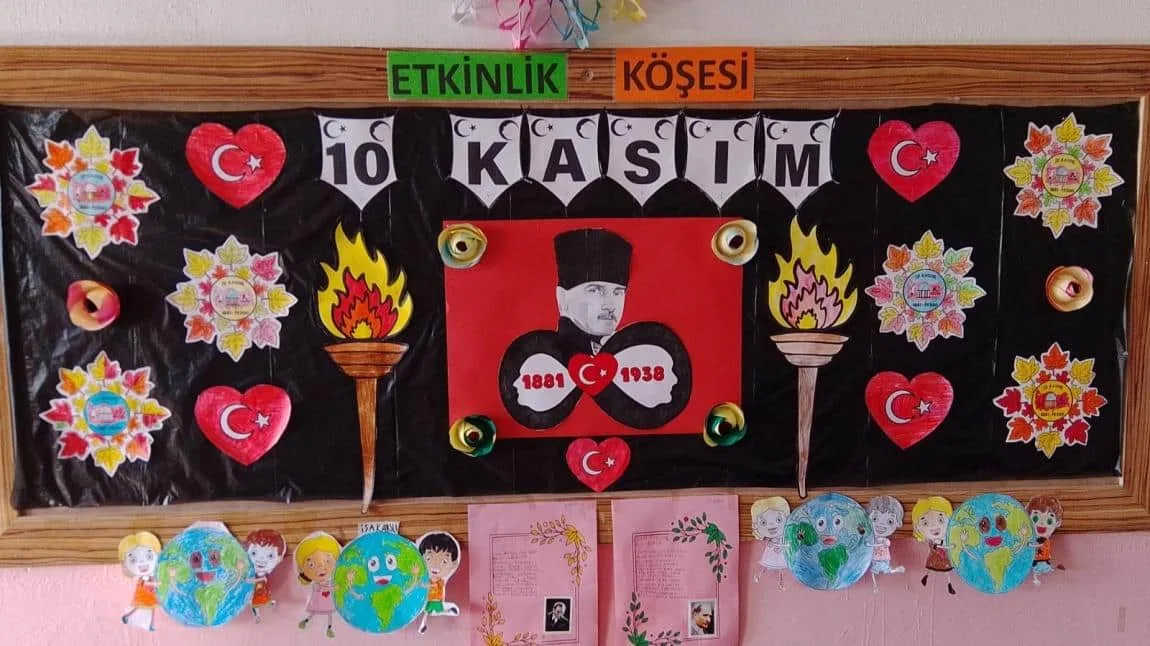 OKULUMUZDA 10 KASIM ATATÜRK'Ü ANMA PROGRAMI DÜZENLENDİ