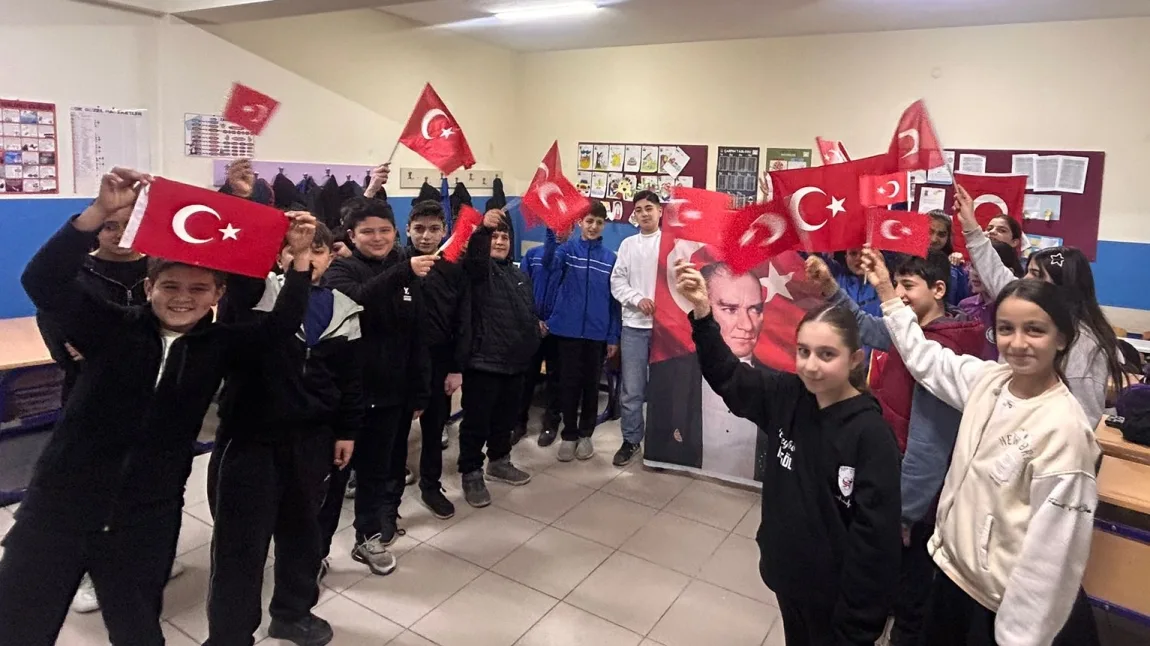 OKULUMUZDAKİ HARİKA BAYRAK SEVGİSİ ETKİNLİKLERİ