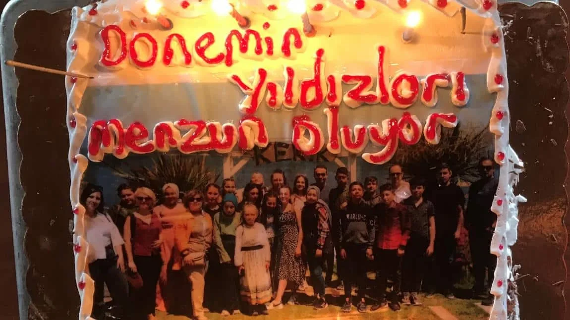 8.SINIF ÖĞRENCİLERİMİZ MEZUN OLUYOR.