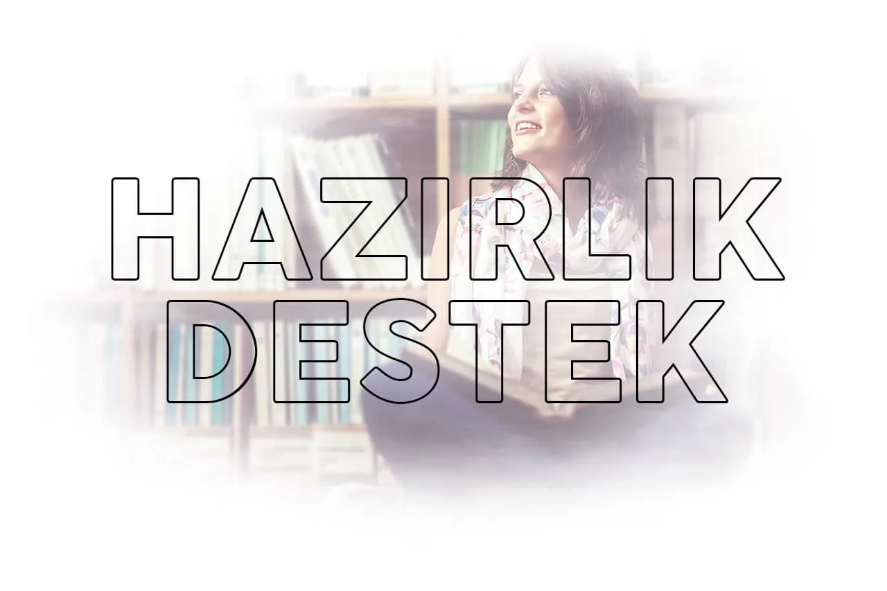 Ankara hazırlık destek programında öğrenci ve İngilizce öğretmeni ders çalışıyor