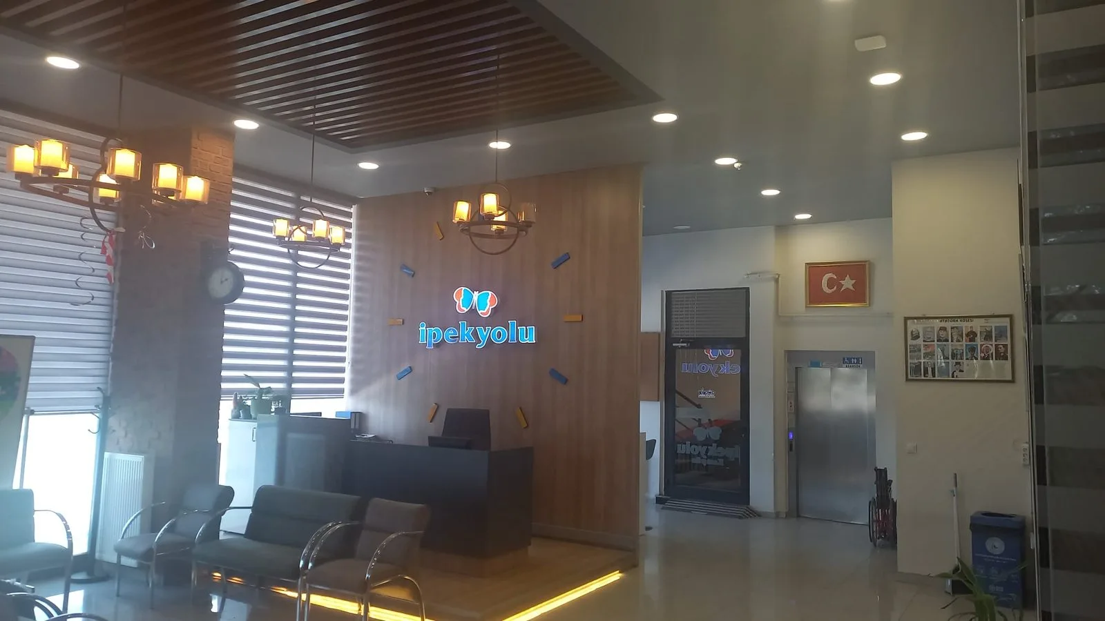 Karşılama ve bekleme alanı