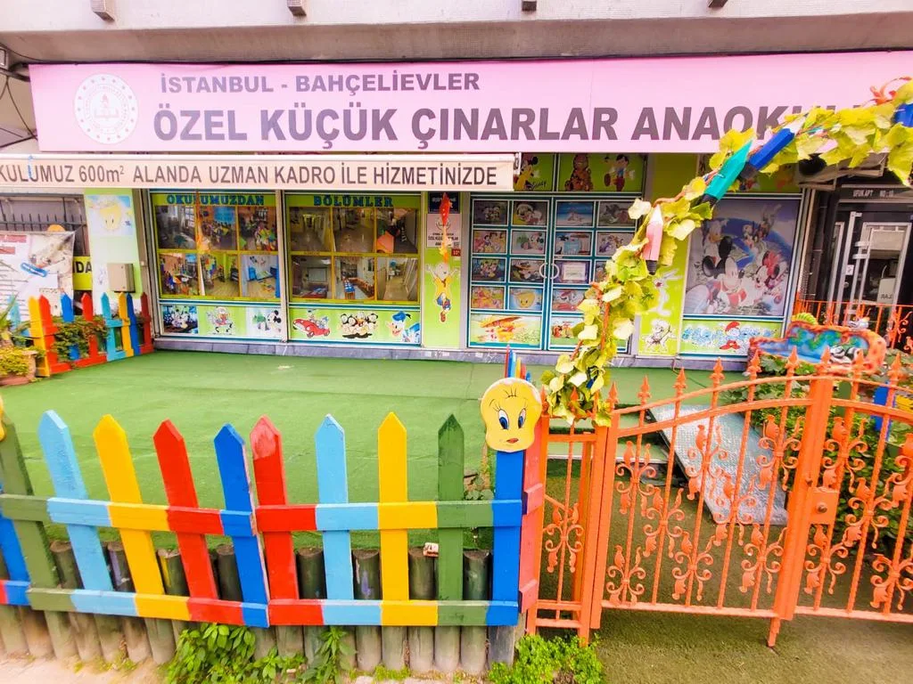 Küçük Çınarlar Anaokulu Bahçeleivler