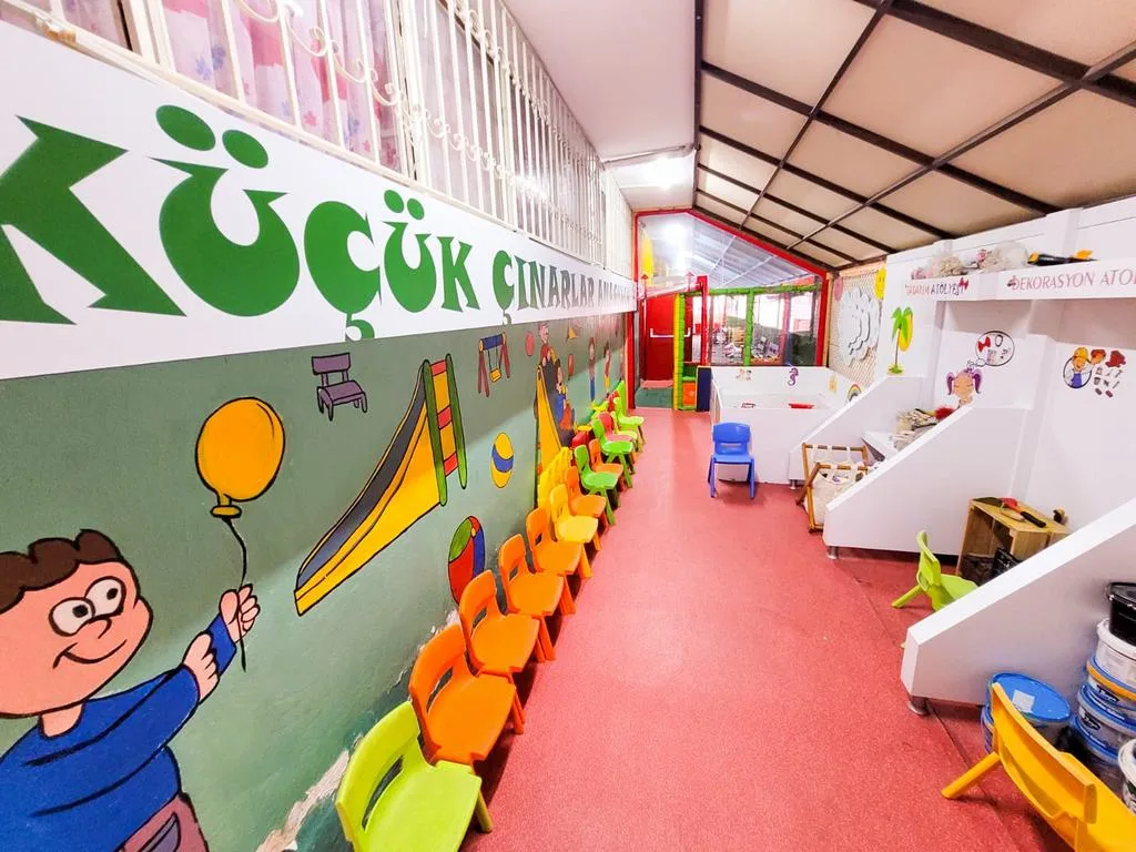 Küçük Çınarlar Anaokulu Bahçeleivler