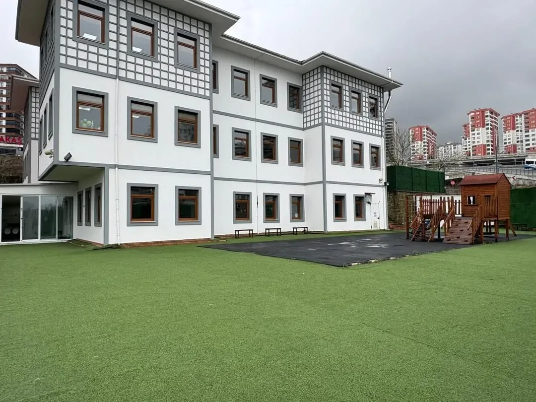 Düşünür Anaokulu