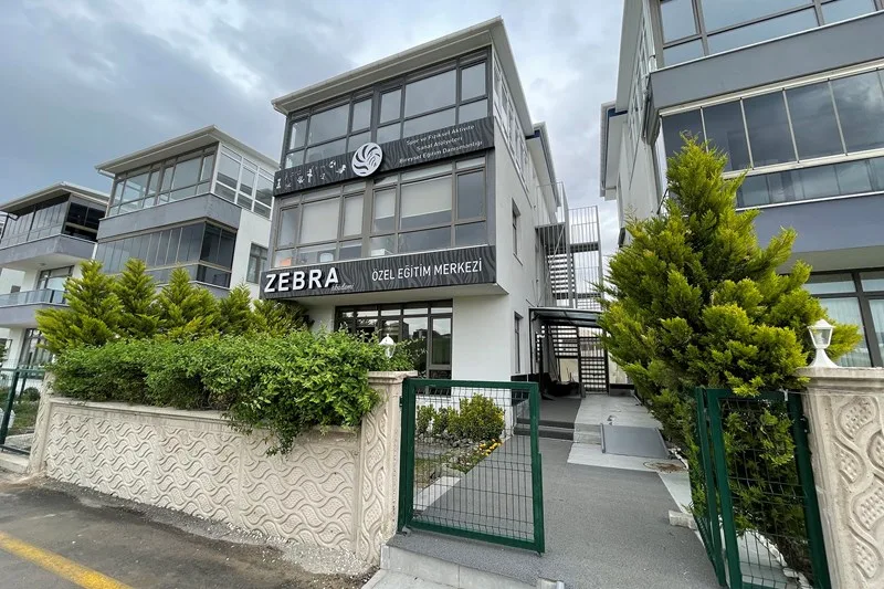 Zebra Akademi Dışarıdan Görünüş 2